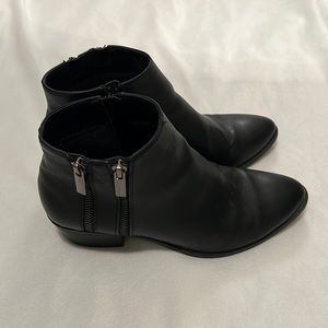 Vera Wang boots